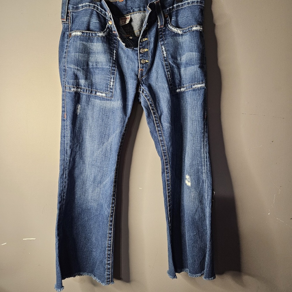 True Religion Men's Straight Blue Denim Jeans Medium Wash Distressed 5-Pocket